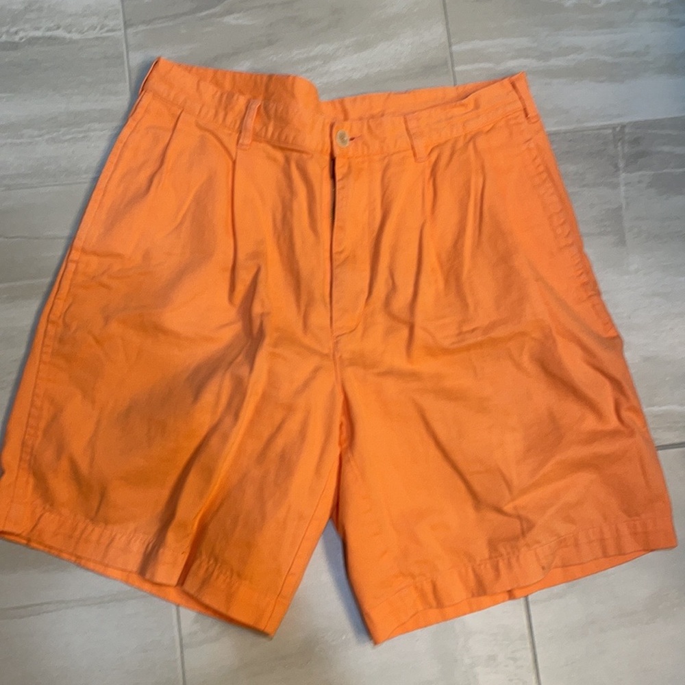 Men’s Nautica Golf shorts.  Size 34.